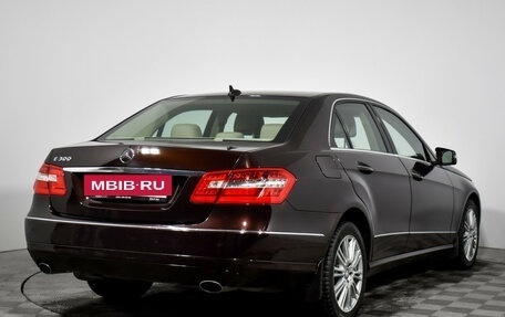 Mercedes-Benz E-Класс, 2010 год, 1 349 000 рублей, 5 фотография