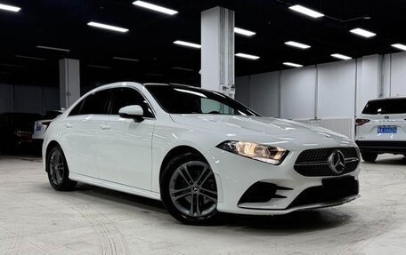 Mercedes-Benz A-Класс, 2022 год, 2 464 000 рублей, 2 фотография