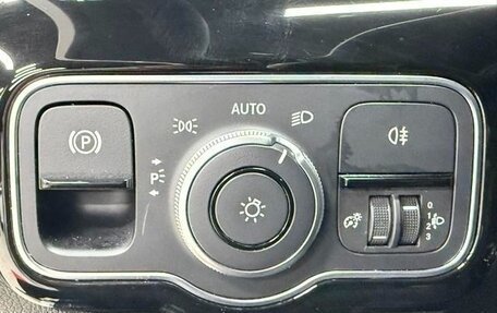 Mercedes-Benz A-Класс, 2022 год, 2 464 000 рублей, 13 фотография