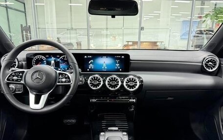 Mercedes-Benz A-Класс, 2022 год, 2 464 000 рублей, 17 фотография