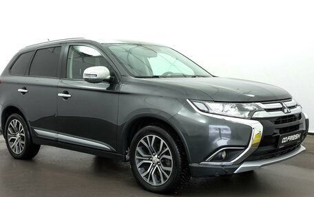 Mitsubishi Outlander III рестайлинг 3, 2015 год, 1 799 000 рублей, 1 фотография