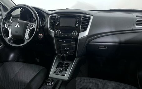 Mitsubishi L200 IV рестайлинг, 2020 год, 3 049 000 рублей, 9 фотография