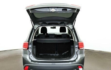 Mitsubishi Outlander III рестайлинг 3, 2015 год, 1 799 000 рублей, 6 фотография