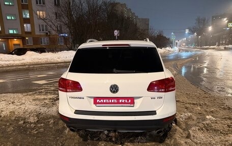 Volkswagen Touareg III, 2011 год, 1 630 000 рублей, 3 фотография