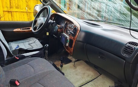 Hyundai H-1 II рестайлинг, 2002 год, 550 000 рублей, 7 фотография