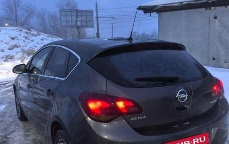 Opel Astra J, 2011 год, 480 000 рублей, 3 фотография