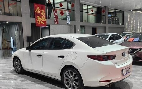 Mazda 3, 2022 год, 1 902 000 рублей, 4 фотография