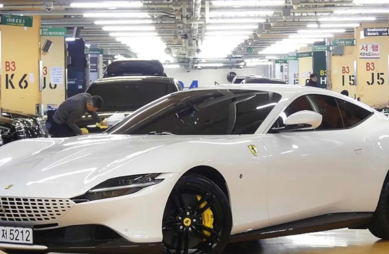 Ferrari Roma, 2023 год, 35 800 000 рублей, 2 фотография