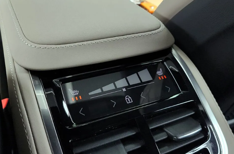 Volvo XC90 II рестайлинг, 2025 год, 13 450 000 рублей, 17 фотография