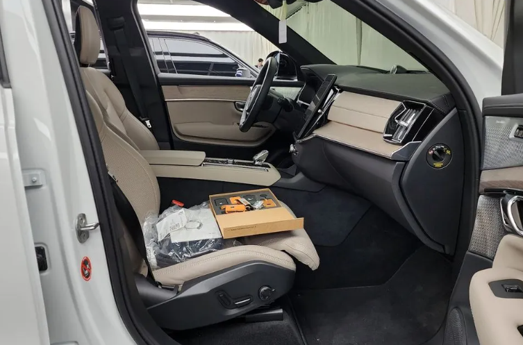 Volvo XC90 II рестайлинг, 2025 год, 13 450 000 рублей, 9 фотография