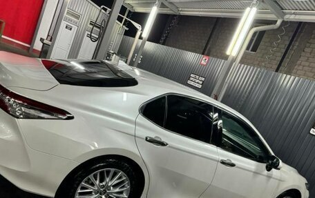 Toyota Camry, 2019 год, 3 100 000 рублей, 2 фотография