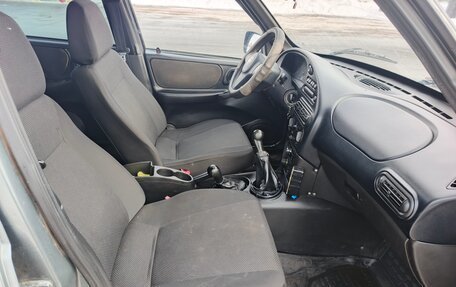 Chevrolet Niva I рестайлинг, 2012 год, 465 000 рублей, 15 фотография