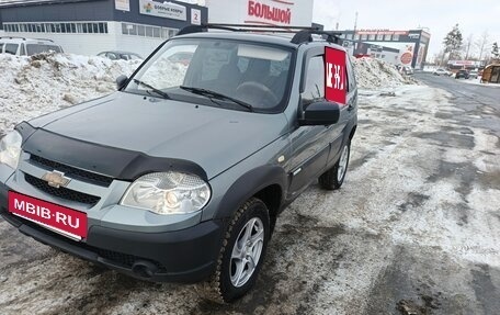 Chevrolet Niva I рестайлинг, 2012 год, 465 000 рублей, 5 фотография