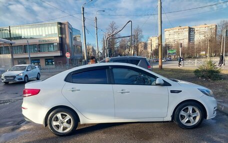 KIA Rio III рестайлинг, 2015 год, 700 000 рублей, 3 фотография
