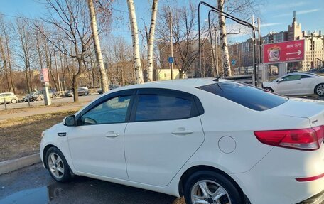 KIA Rio III рестайлинг, 2015 год, 700 000 рублей, 4 фотография