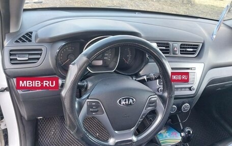 KIA Rio III рестайлинг, 2015 год, 700 000 рублей, 5 фотография