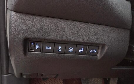 Toyota Venza, 2022 год, 5 200 000 рублей, 12 фотография