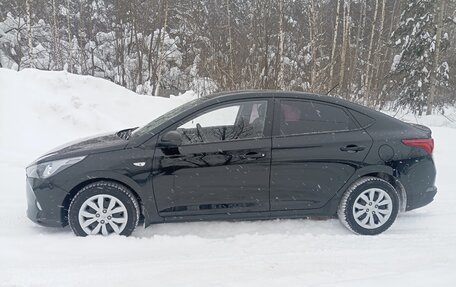 Hyundai Solaris II рестайлинг, 2021 год, 1 700 000 рублей, 5 фотография