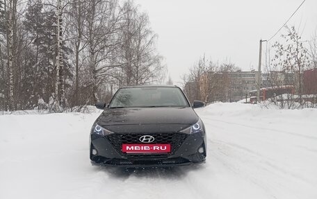 Hyundai Solaris II рестайлинг, 2021 год, 1 700 000 рублей, 3 фотография