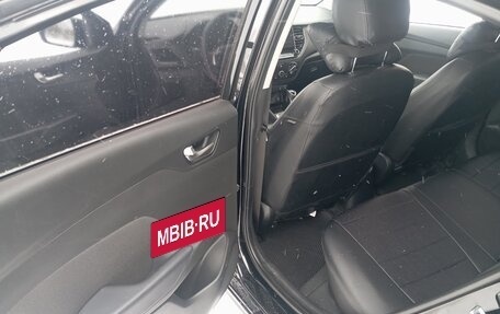 Hyundai Solaris II рестайлинг, 2021 год, 1 700 000 рублей, 13 фотография