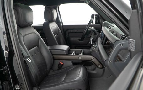 Land Rover Defender II, 2021 год, 6 825 444 рублей, 8 фотография