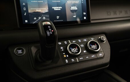 Land Rover Defender II, 2021 год, 6 825 444 рублей, 20 фотография