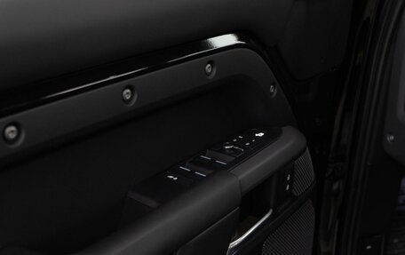 Land Rover Defender II, 2021 год, 6 825 444 рублей, 17 фотография