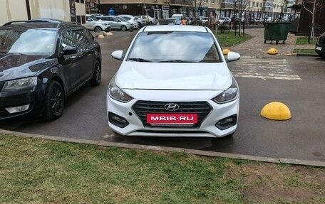 Hyundai Solaris II рестайлинг, 2017 год, 1 200 000 рублей, 2 фотография