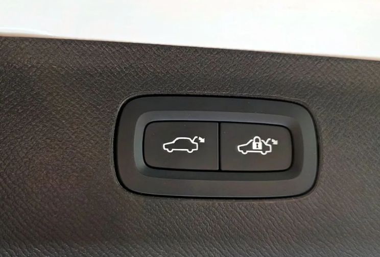 Volvo XC90 II рестайлинг, 2025 год, 11 980 000 рублей, 15 фотография