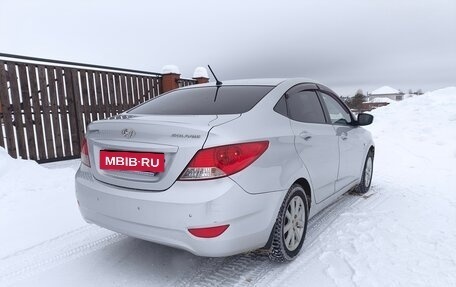 Hyundai Solaris II рестайлинг, 2012 год, 820 000 рублей, 4 фотография