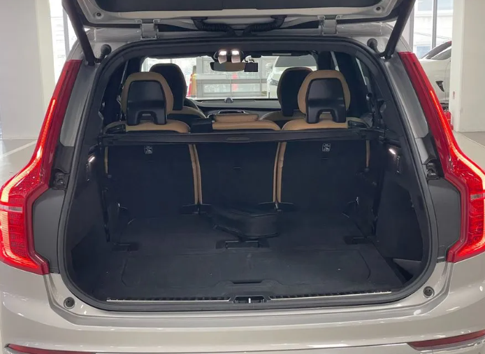 Volvo XC90 II рестайлинг, 2025 год, 8 980 000 рублей, 12 фотография