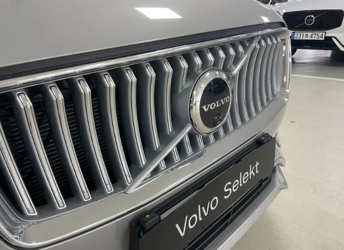 Volvo XC90 II рестайлинг, 2025 год, 8 980 000 рублей, 10 фотография