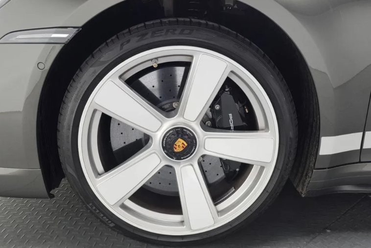 Porsche 911 992, 2025 год, 46 200 000 рублей, 3 фотография