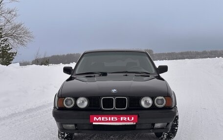 BMW 5 серия, 1988 год, 375 000 рублей, 2 фотография