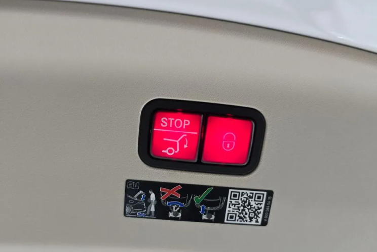 Mercedes-Benz AMG GT I рестайлинг, 2025 год, 14 980 000 рублей, 16 фотография