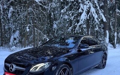 Mercedes-Benz E-Класс, 2020 год, 3 300 000 рублей, 1 фотография