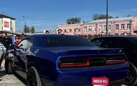 Dodge Challenger III рестайлинг 2, 2020 год, 4 070 000 рублей, 2 фотография