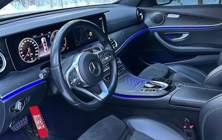 Mercedes-Benz E-Класс, 2020 год, 3 300 000 рублей, 5 фотография