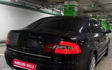 Skoda Superb III рестайлинг, 2011 год, 1 230 000 рублей, 1 фотография