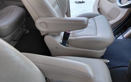 Hyundai Grand Starex Grand Starex I рестайлинг 2, 2009 год, 1 300 000 рублей, 17 фотография