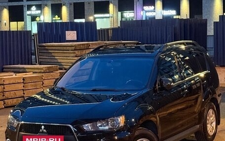 Mitsubishi Outlander III рестайлинг 3, 2011 год, 1 250 000 рублей, 8 фотография