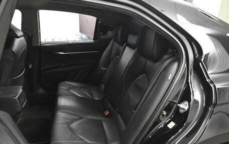 Toyota Camry, 2018 год, 3 069 000 рублей, 9 фотография