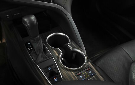 Toyota Camry, 2018 год, 3 069 000 рублей, 12 фотография