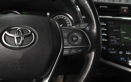 Toyota Camry, 2018 год, 3 069 000 рублей, 19 фотография