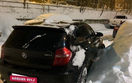 BMW 1 серия, 2011 год, 999 999 рублей, 4 фотография