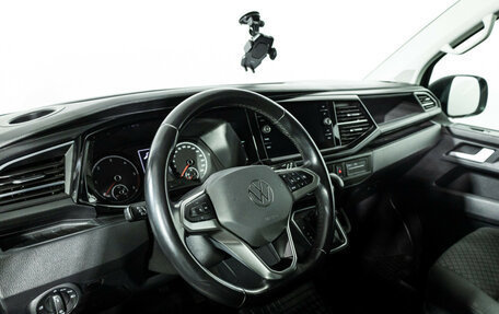 Volkswagen Multivan T6 рестайлинг, 2021 год, 5 264 000 рублей, 11 фотография