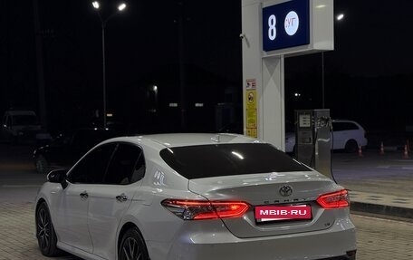 Toyota Camry, 2021 год, 4 370 000 рублей, 7 фотография