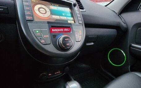 KIA Soul I рестайлинг, 2011 год, 800 000 рублей, 13 фотография