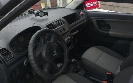 Skoda Fabia II, 2010 год, 180 000 рублей, 3 фотография