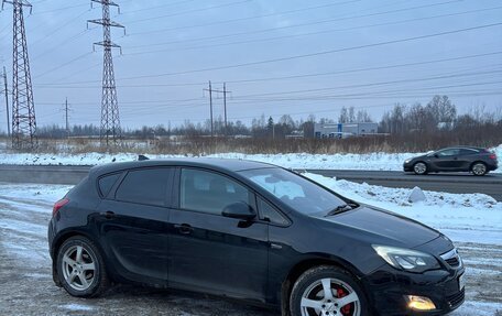 Opel Astra J, 2010 год, 600 000 рублей, 2 фотография